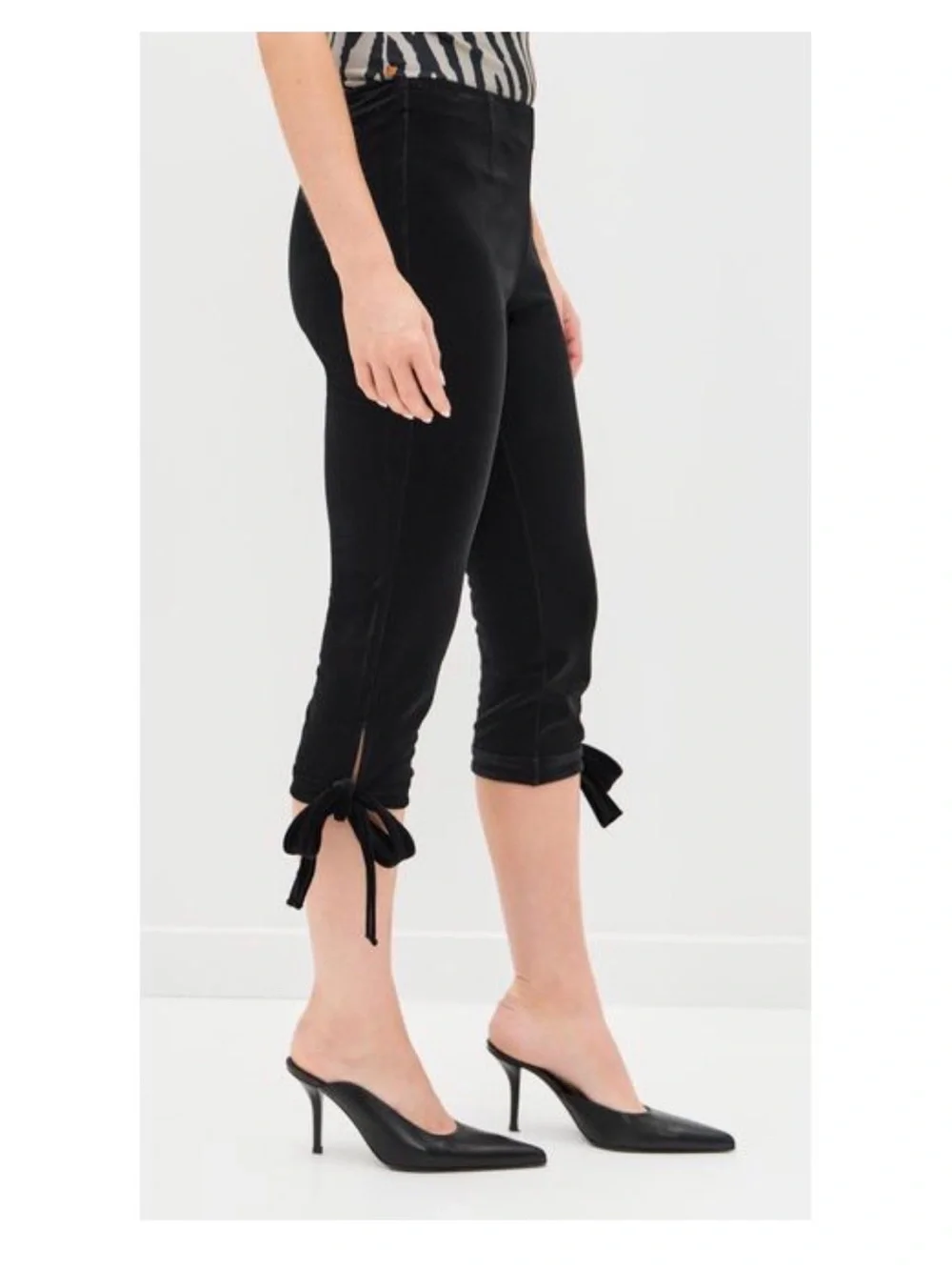 NWT Miaou Emma Capris in Velvet Black - XS